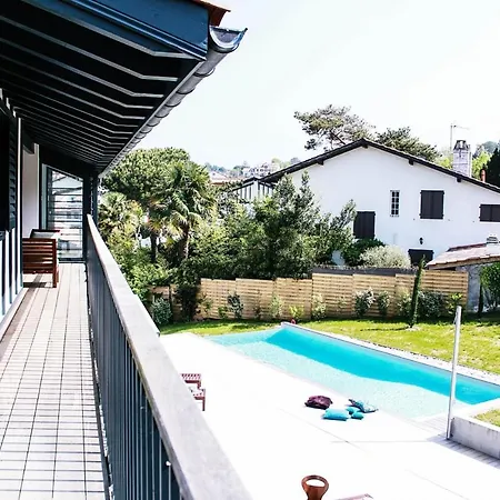 Villa Urdinak Keyweek Holiday House With Swimming Pool In *